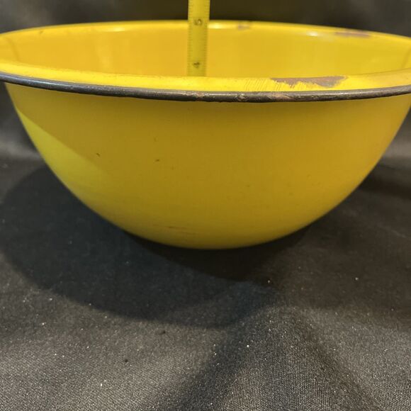 Antique Large Metal Enamel Mixing Bowl Canary Yellow with a Black Rim 11” X 4” - Picture 11 of 11